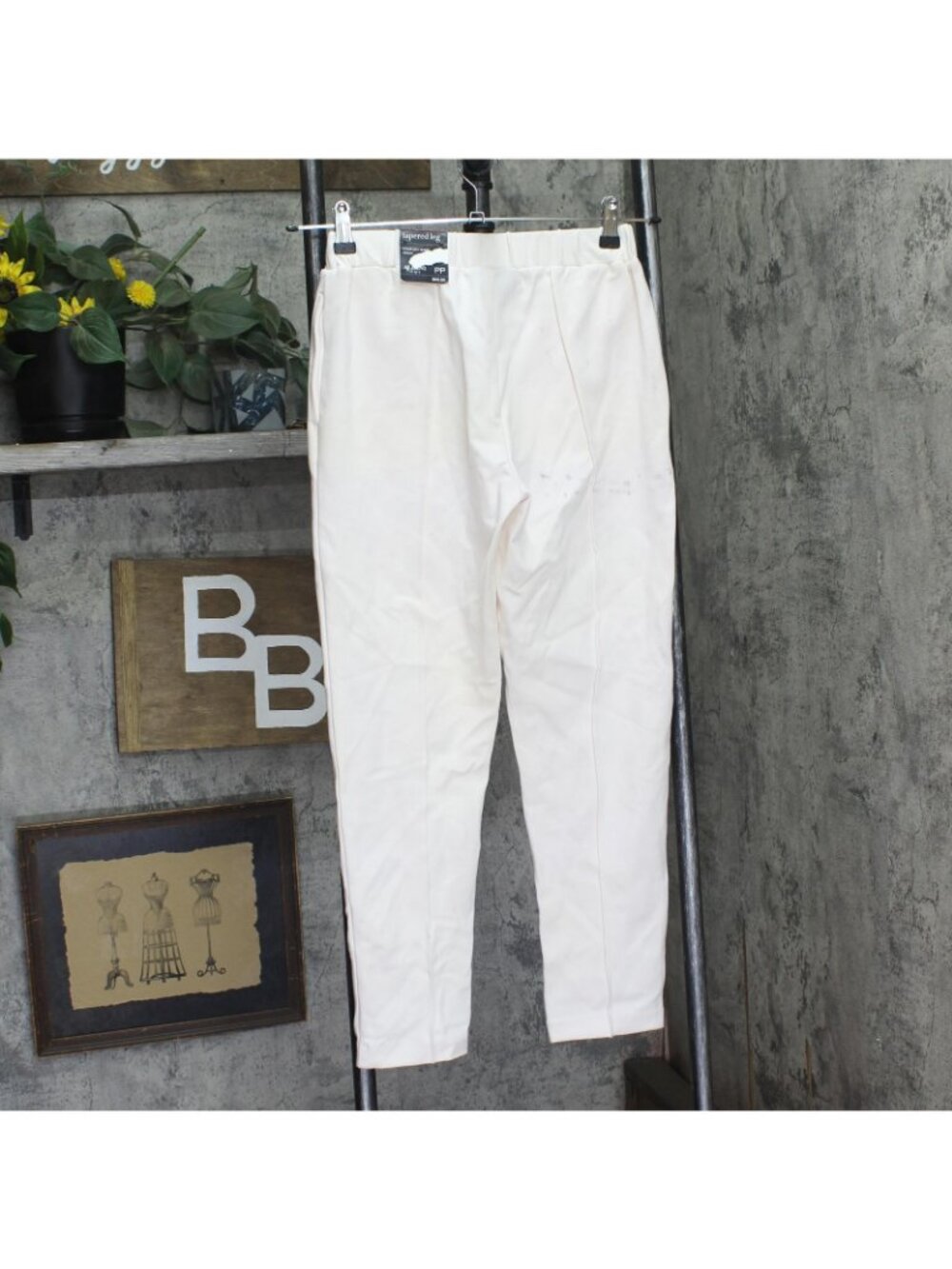 Alfani Solid Seamed Cropped Pants 100128539PT Oat Milk Off White PP - Picture 2 of 8